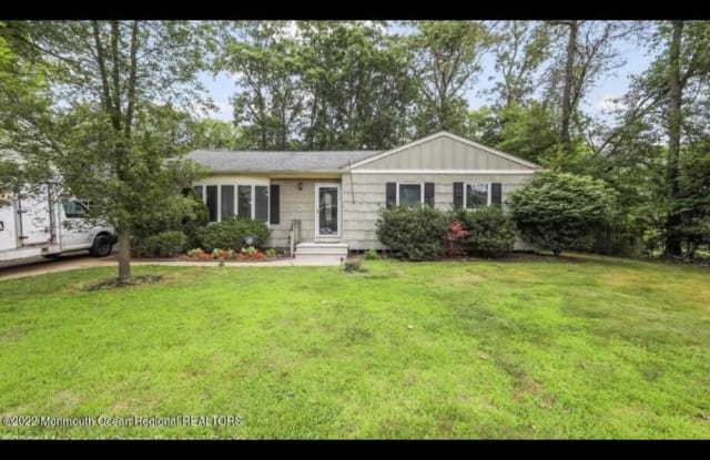 1317 Franklin Avenue - 1317 Franklin Avenue, Wanamassa, NJ 07712