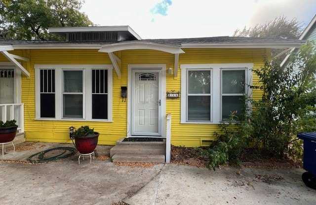 236 E Woodlawn Ave