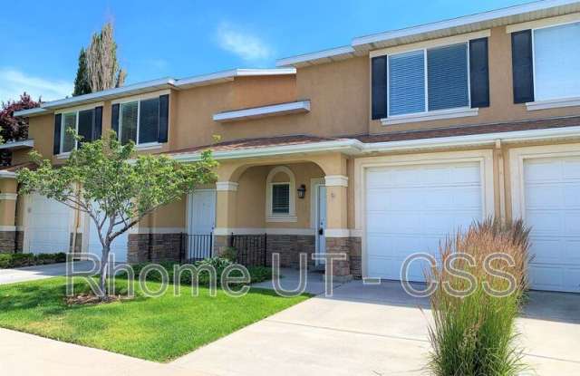 715 W Villa Bluff Way