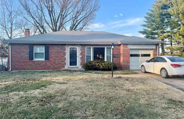 8501 GRANTSHIRE LANE | SAINT LOUIS 63123