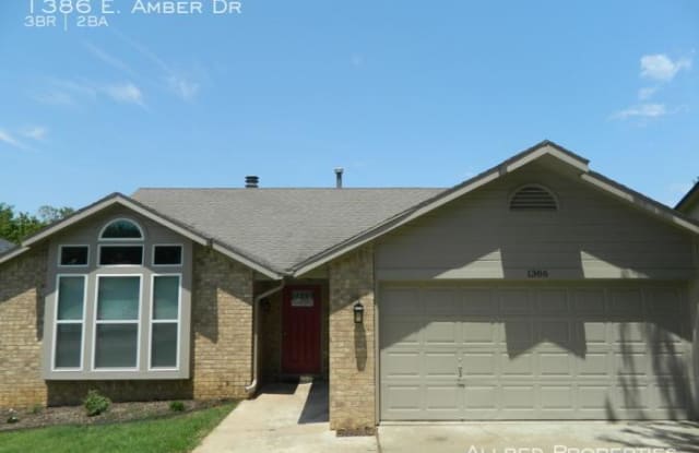 1386 E. Amber Dr - 1386 E Amber Dr, Fayetteville, AR 72703