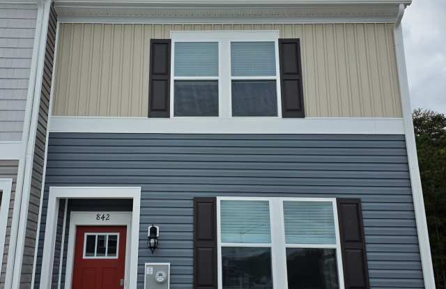 Photo of 842 Mersey Ln