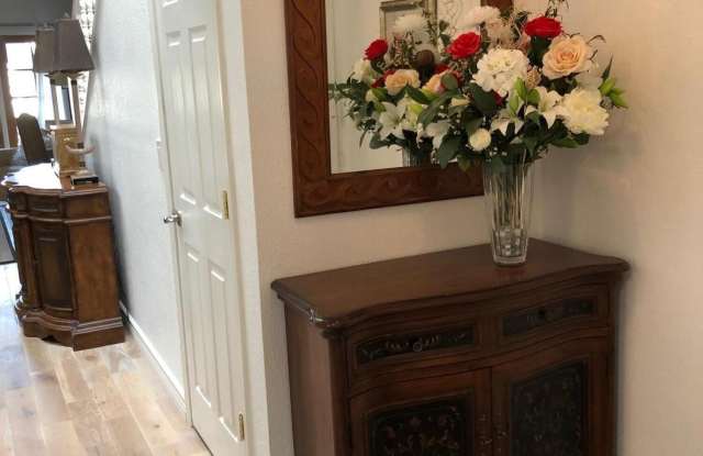 6148 N 29TH Street N