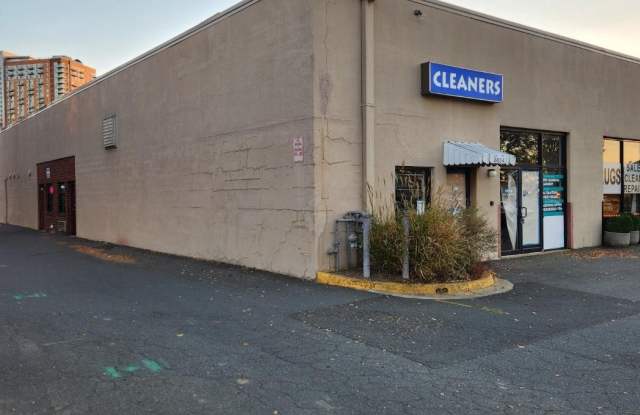 8453-A TYCO Road unit: 1