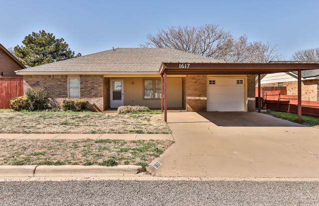 3 Bedroom Home Located In Wolfforth