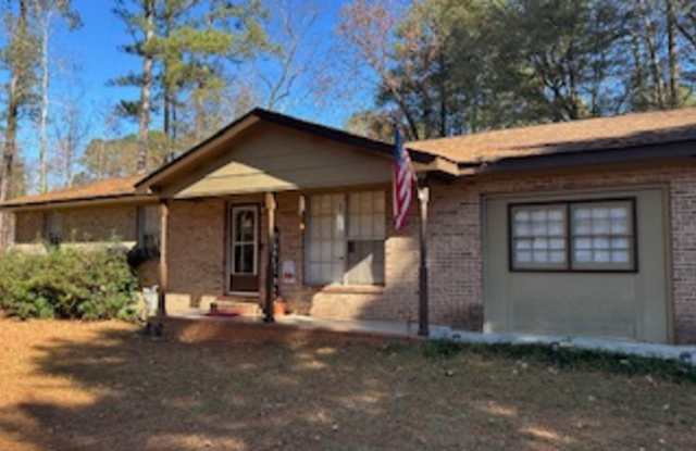 Photo of 1160 Bouldercrest Circle (new)