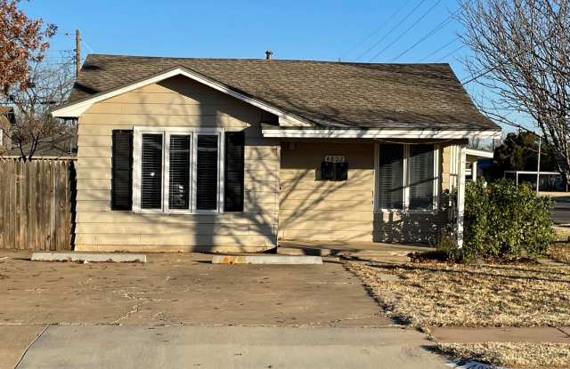 4802 39th Street Unit A, Lubbock, TX 79414 HALF OFF FIRST MONTHS RENT!!