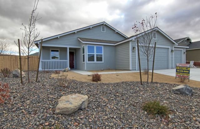 845 Garnet Way - 845 Garnet Way, Fernley, NV 89408