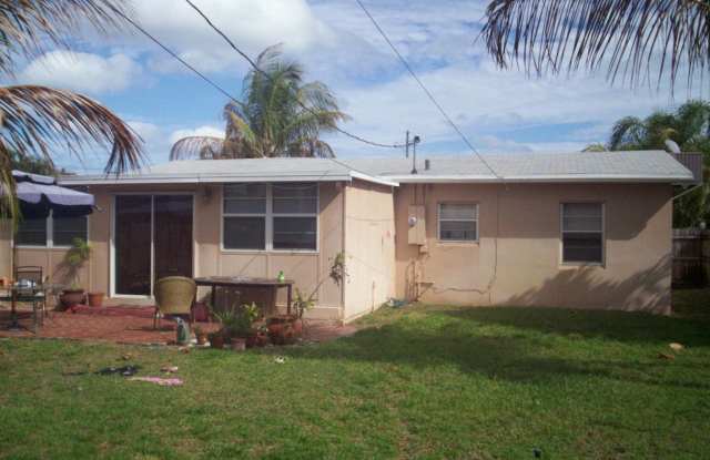 1433 Ne 17th Terrace