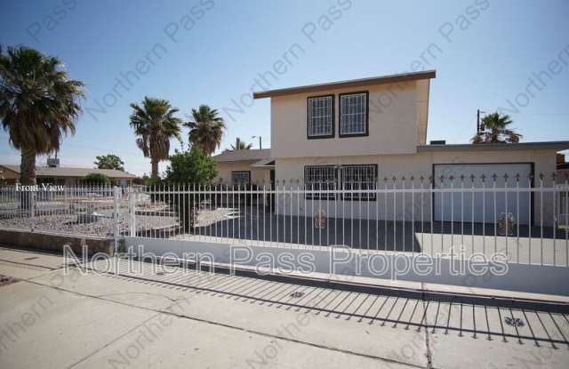4924 Winthrop
