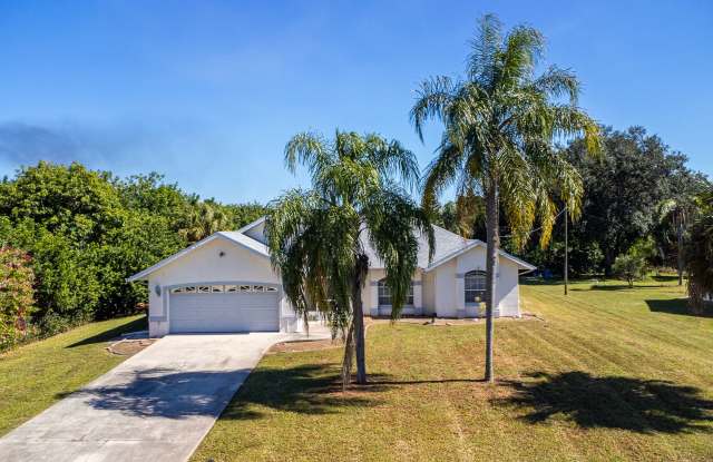 Photo of Beautiful 3BR 2BA House with Pool in Lehigh Acres RECENTLY REDUCED!