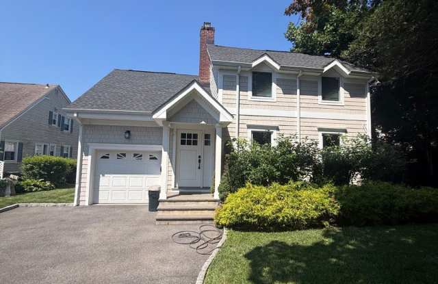 19 Lorraine Dr