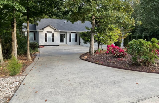 205 Ottawa Place - 205 Ottawa Place, Tellico Village, TN 37774