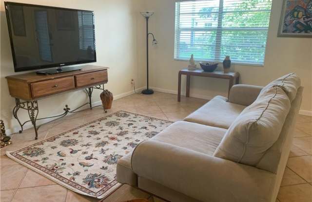 Photo of 820 Flanders R