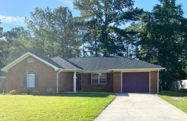 825 E Oxford Lane - 825 East Oxford Lane, Hinesville, GA 31313