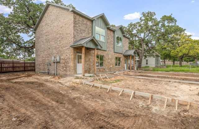 930 W Shirley Street