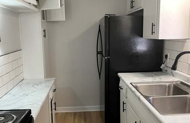 801 N 48th Street Apt 4