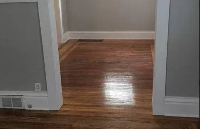 129 Shepard Lansing, MI 48912