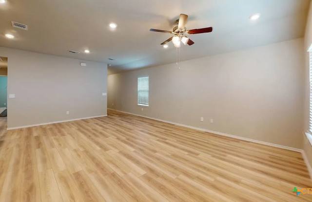 9001 Flat Iron Dr Temple, TX 76502