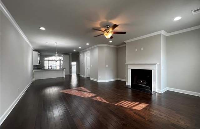 1075 Township Square