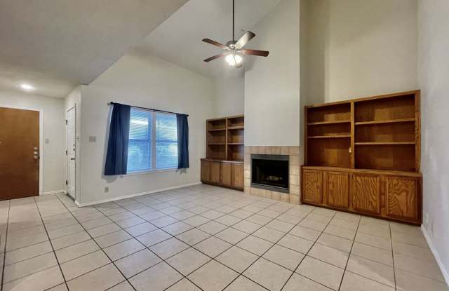 1303 Conway Dr