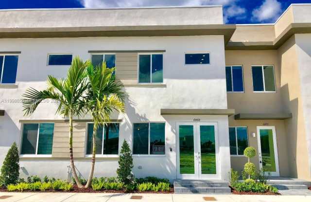 6468 NW 103rd Pl