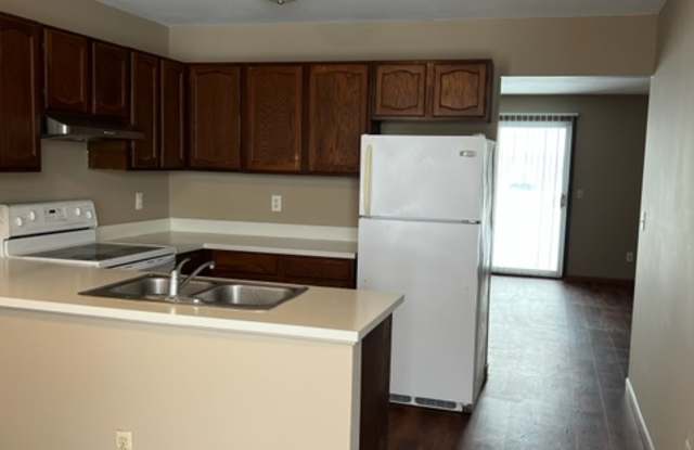 312 Stratford Way - 2