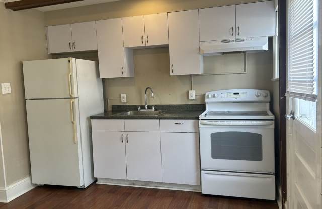 Two Bedroom Lancaster City Row Home