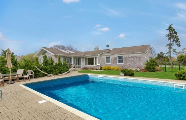62 Bayfield Lane
