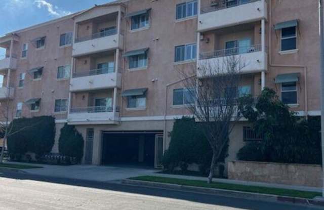 Photo of 11504 Moorpark Street