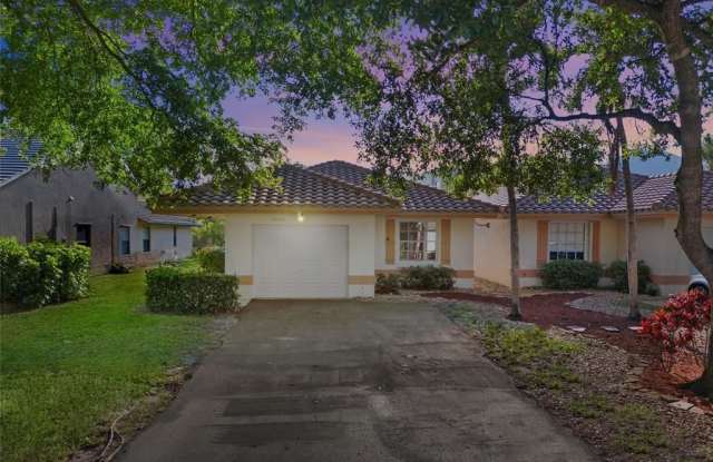 2940 NW 95th Ave