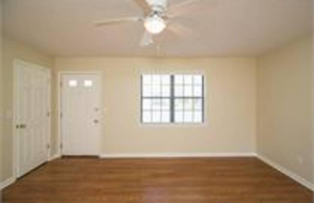 1602-B Carolewood Ct