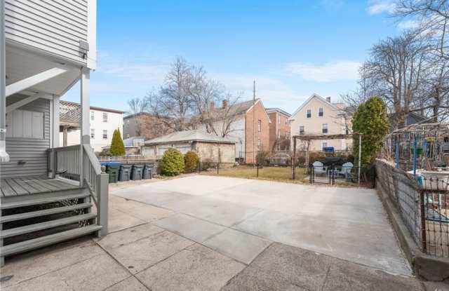 130 Sutton Street unit: 2