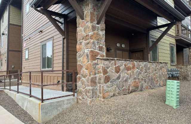 1650 E Ponderosa Pkwy