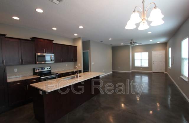 2857 Whispering Trails Dr