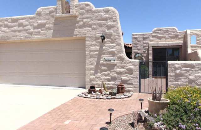 1118 W Crculo Del Norte