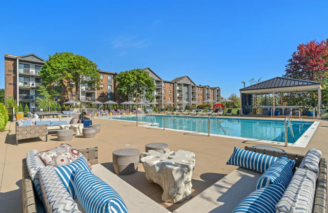 Residences at Lakeside