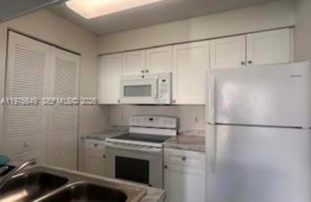 1229 Southwest 46th Avenue