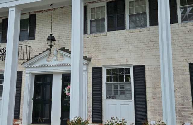 Mount Vernon Condos - Large 2BR/1.5BA Home Great Location - Amenities - Available June 1st photos photos