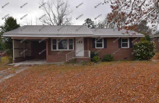 $1,100 / 3 BR / 1 BA – MOVE-IN READY!