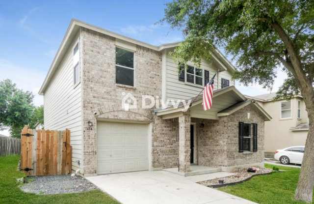 1414 Range Field - 1414 Range Field, San Antonio, TX 78245