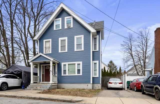 43 Jenness St - 43 Jenness Street, Lowell, MA 01851