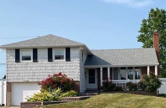 42 Willets Drive