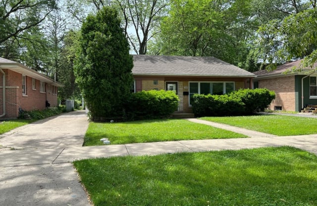 2911 Wilmette Avenue - 2911 Wilmette Avenue, Wilmette, IL 60091