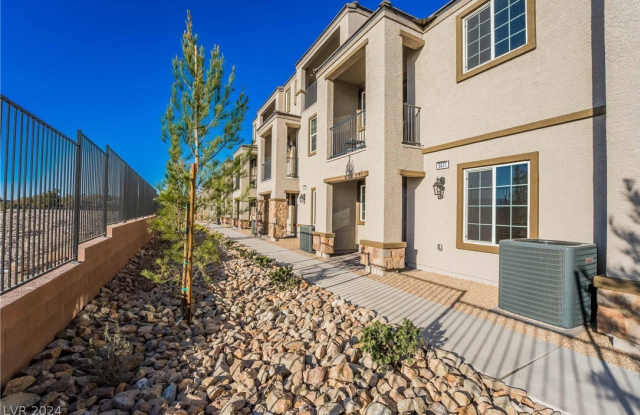 5641 Steampunk Street