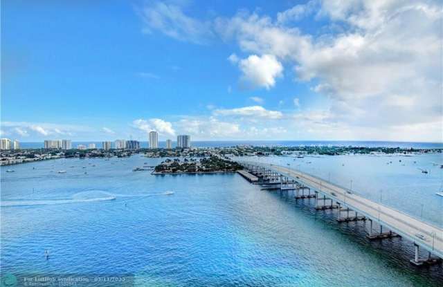 Photo of 2640 Lake Shore Dr
