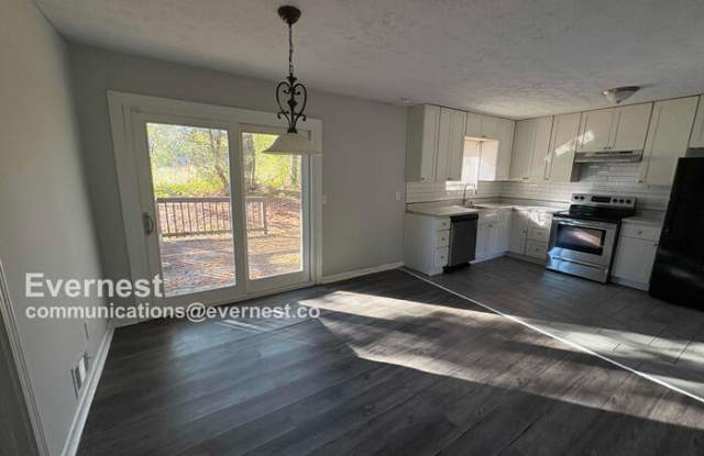 193 West Canterbury Drive