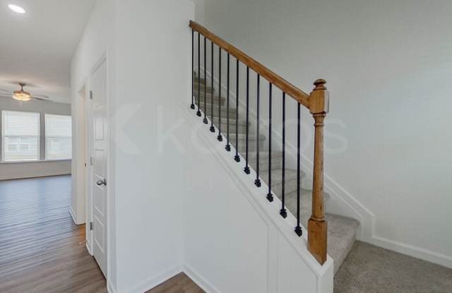 111 English Oak Lane