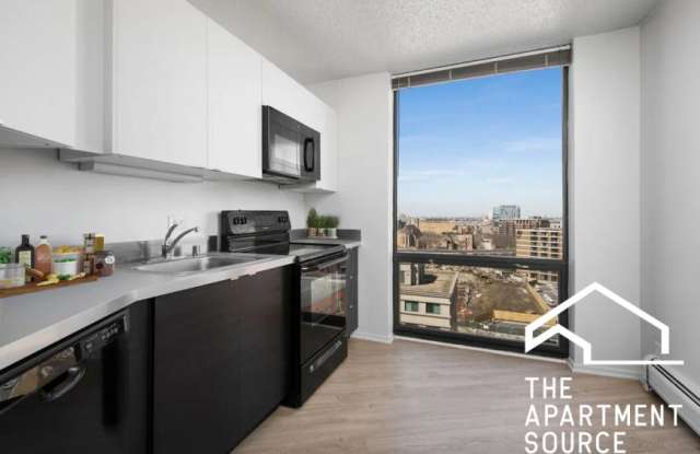 Photo of 1120 North La Salle Dr.