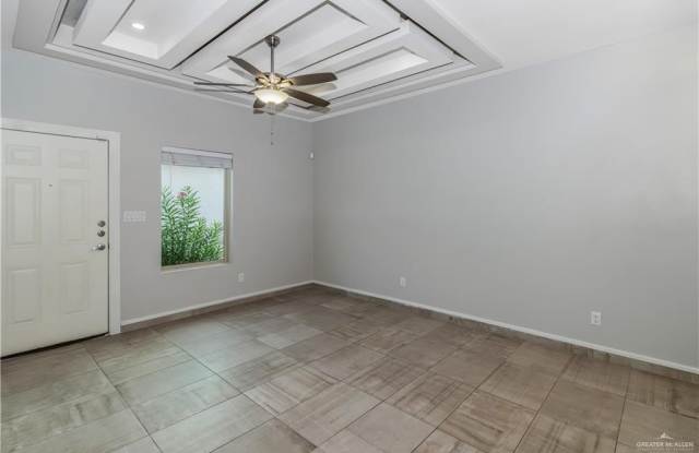 406 Peabody Avenue unit: 3